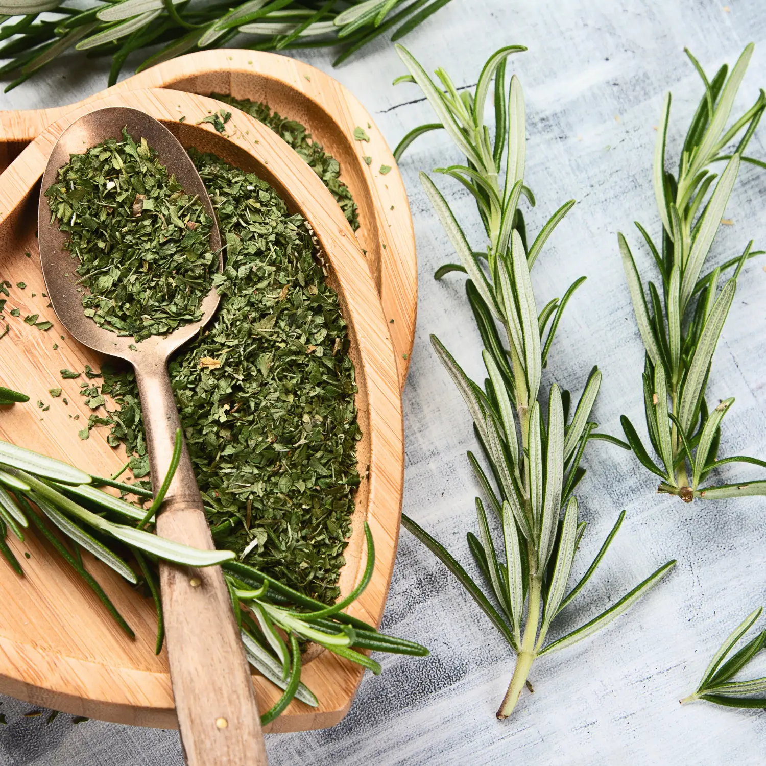 Stimulates growth, reduces hair loss, strengthens follicles, prevents greying, and enhances scalp circulation.
